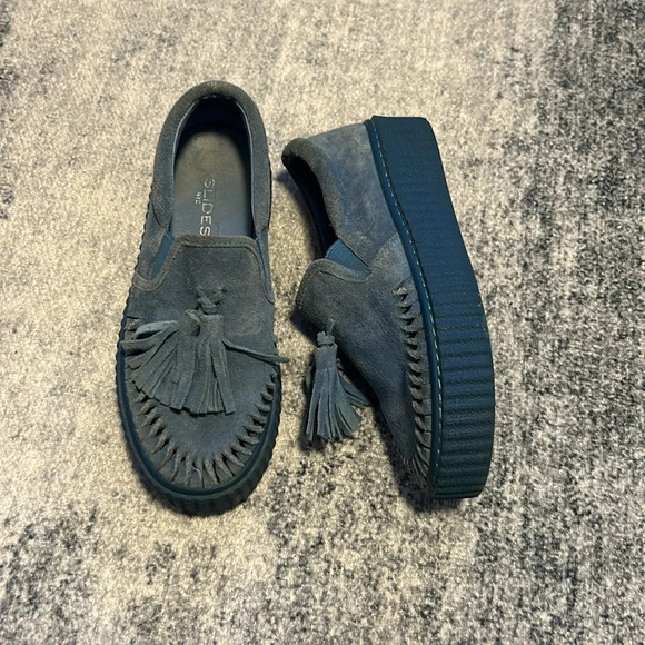 J Slides NYC Blue Suede Tassle Platform Loafer - Picture 2 of 5